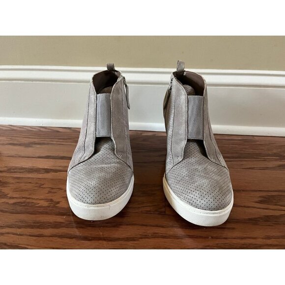 Linea Paolo Wedge Booties - Picture 2 of 7